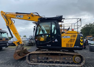 2018 JCB JS130 LC plus , 4400 hrs , new chains and sprockets fitted , one company owner from new, immaculate Machine