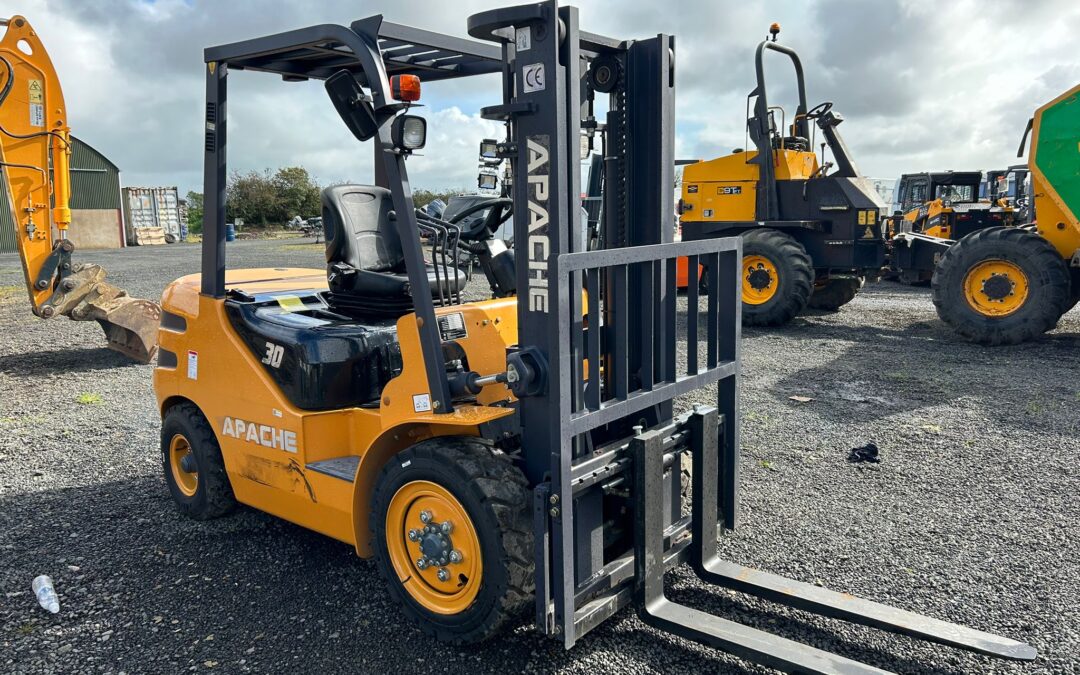 Sold!! – 2023 New Unused Apache HH30Z Diesel 3 Ton Forklifts, Two Stage Container Mast with Sideshift great Value Trucks