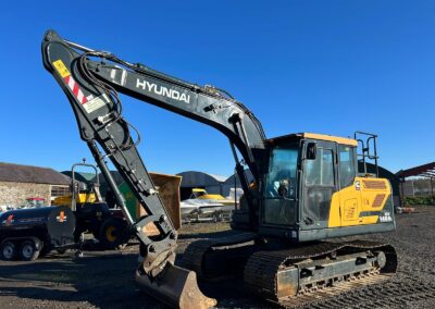 2022 HYUNDAI HX140 AL , One owner from New , ONLY 1200 Hrs , One bucket, 360 Cameras, Hammer Piping, Massive Savings to be had Here – SOLD!!